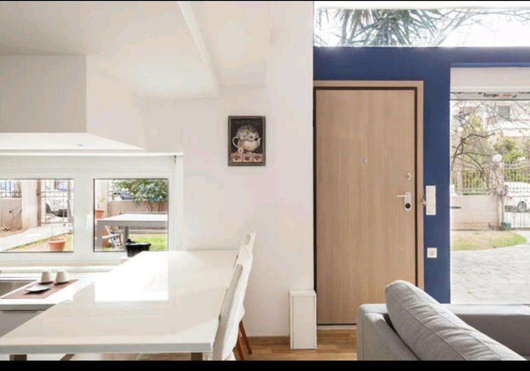 Bright Mezzanine Flat With Garden Apartment Athens Exterior photo
